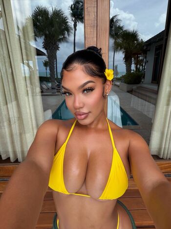 Full leaked Xttiona private onlyfans photo