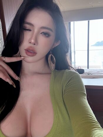 Full leaked Xuaner page private onlyfans photo