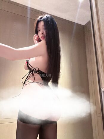 Full leaked Xujunfromchina private onlyfans photo