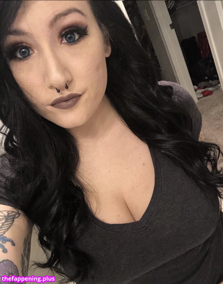 CheshireKatx / lilgothraven / u13085533 / xxcheshire_kat Çıplak OnlyFans Fotoğrafı #34