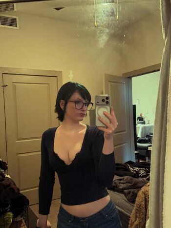 Full leaked Xxiluvkittyz private onlyfans photo