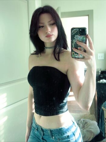 Full leaked Xxiluvkittyz private onlyfans photo