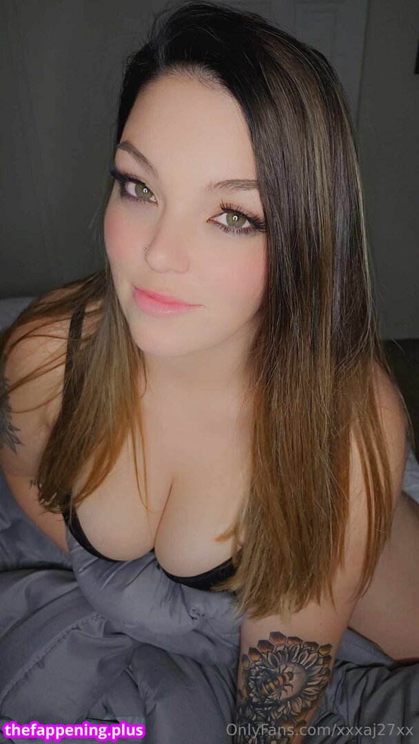 xxajxx7 / xxxaj27xx Nude OnlyFans Photo #5