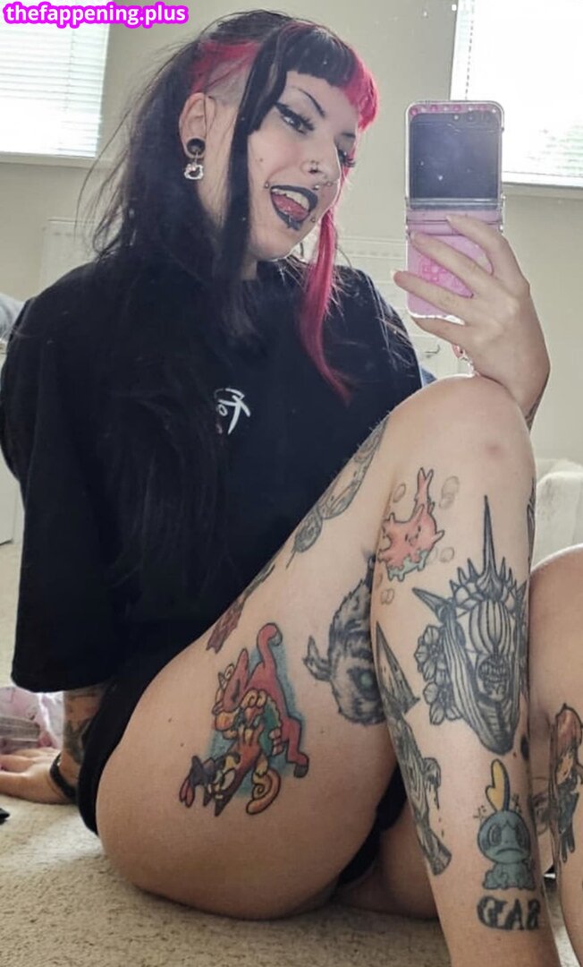 Hampshire / Surrey / chloesmithy / pegasuspills / xboofx / xxxprincess69 Naakte OnlyFans Foto #6