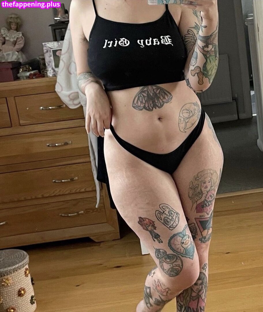 Hampshire / Surrey / chloesmithy / pegasuspills / xboofx / xxxprincess69 Photo OnlyFans Nu #11