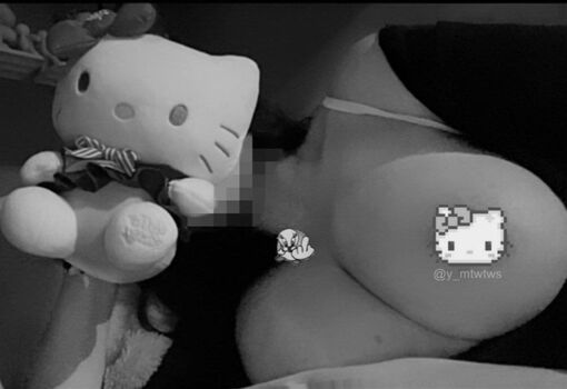 Full leaked Y mtwtws private onlyfans photo