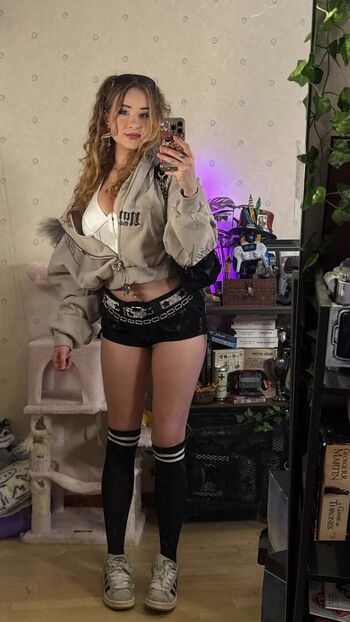 Full leaked Yaboielina private onlyfans photo