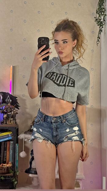 Full leaked Yaboielina private onlyfans photo