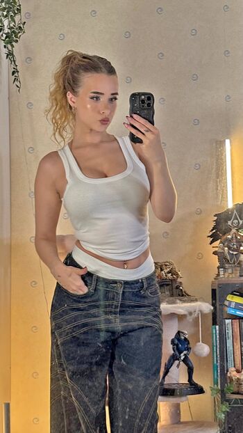 Full leaked Yaboielina private onlyfans photo
