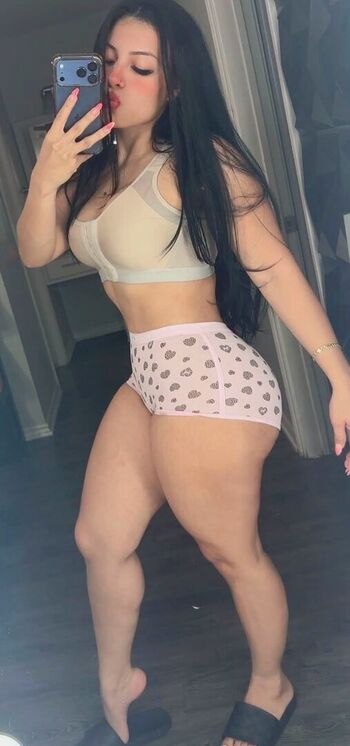 Full leaked Yadira rmz private onlyfans photo