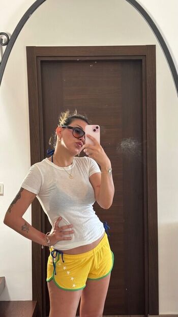 Full leaked Yagmur dilaveroglu private onlyfans photo