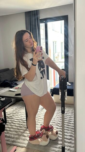 Full leaked Yagmur simsek private onlyfans photo