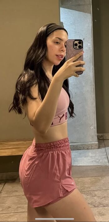 Full leaked Yamirootz private onlyfans photo