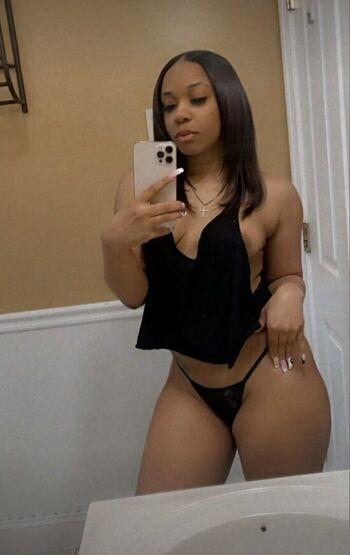 Full leaked Yanazzz private onlyfans photo