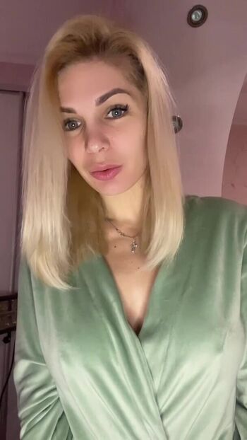 Full leaked Yanoka z private onlyfans photo