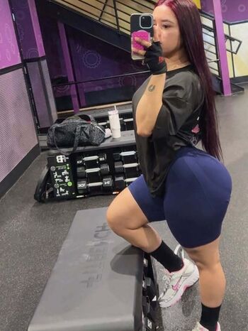 Full leaked Yararomero private onlyfans photo