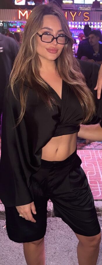 Yasmila Mendeguia