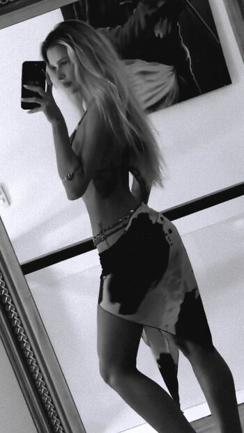 Yasmin Brunet