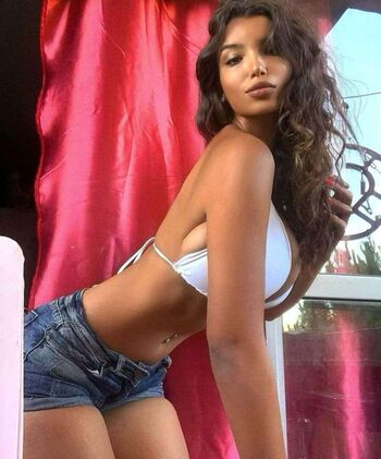 Full leaked Yasmin nigiotti private onlyfans photo