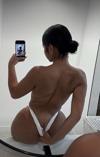 Full leaked Yasmine lopez private onlyfans photo