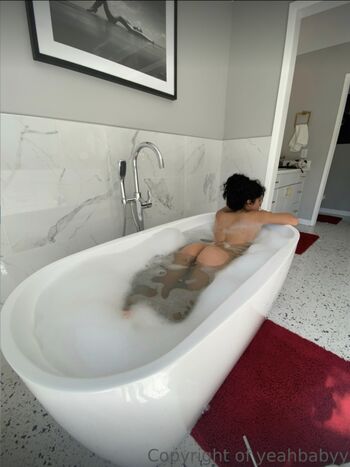 Full leaked Yeahbabyy private onlyfans photo