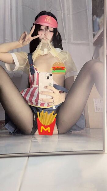 Full leaked Yeans private onlyfans photo