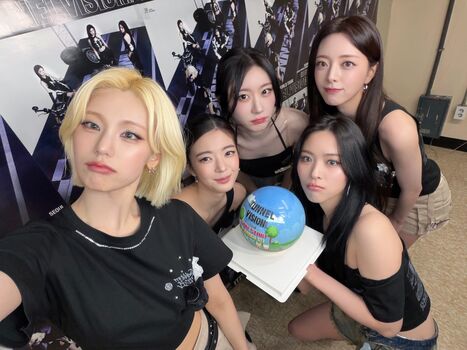 Full leaked Miko lee/ private onlyfans photo