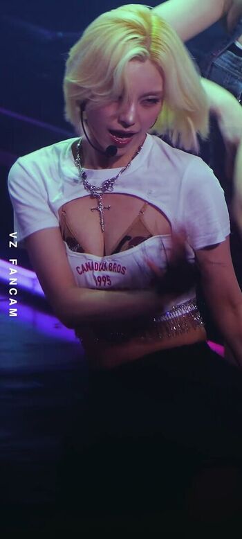 Full leaked Alexislove/ private onlyfans photo