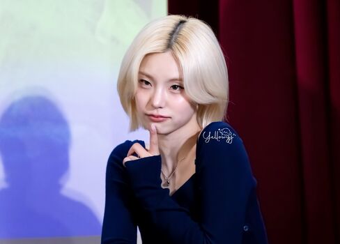 Full leaked Yeji page private onlyfans photo