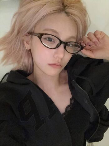 Full leaked Deineemilia/ private onlyfans photo