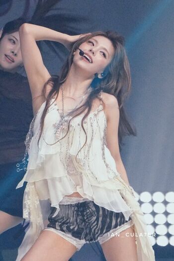 Full leaked Yeji private onlyfans photo
