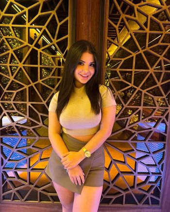 Full leaked Yeliizdemiirr private onlyfans photo