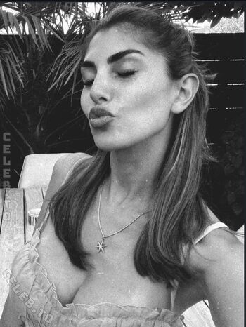 Full leaked Yeliz koc page private onlyfans photo