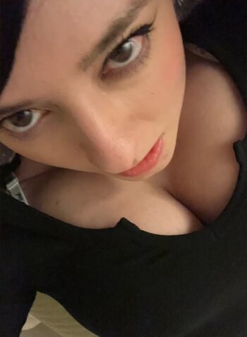 Full leaked Yellowspoongirl private onlyfans photo