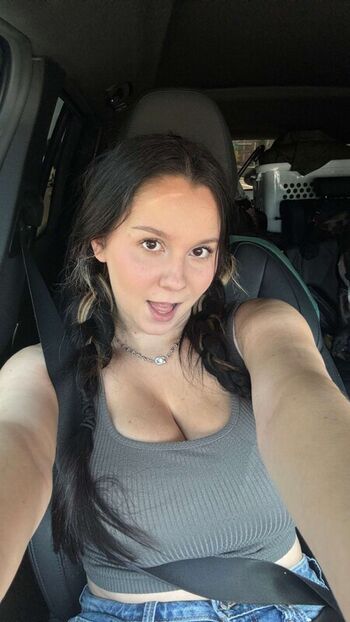 Full leaked Yellz private onlyfans photo