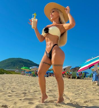 Full leaked Yenys olmedo page private onlyfans photo