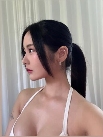 Yeo Po Girl