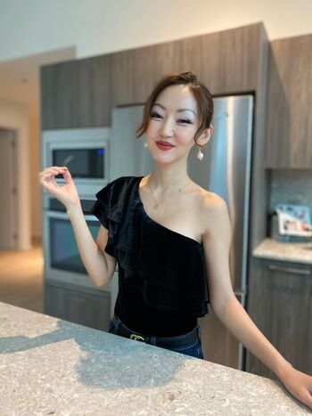 Full leaked Yeonmi park private onlyfans photo