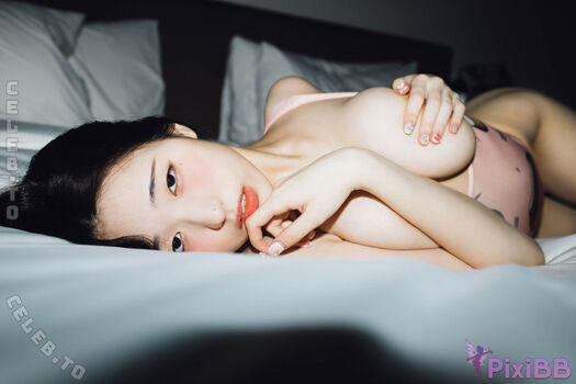 Full leaked Yeonwoo lee page private onlyfans photo