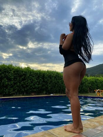 Full leaked Yerizzfit private onlyfans photo