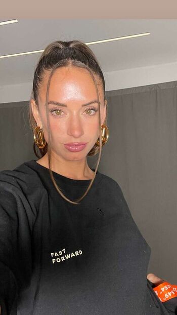 Full leaked Yesjulz  page private onlyfans photo