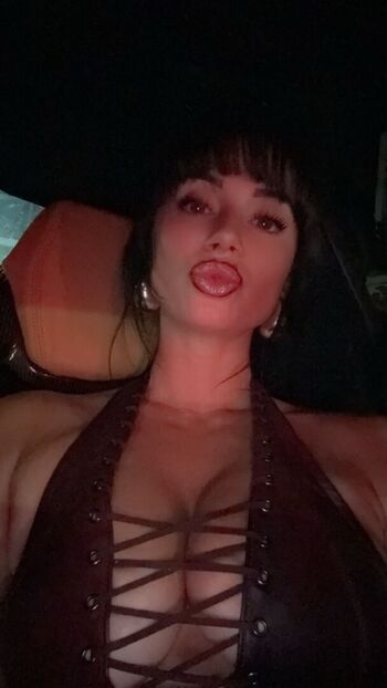 Full leaked Yesjulz private onlyfans photo