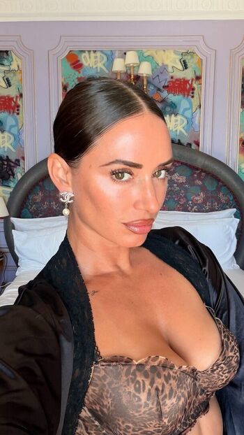 Full leaked Yesjulz private onlyfans photo