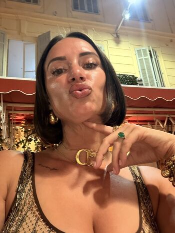 Full leaked Yesjulz private onlyfans photo