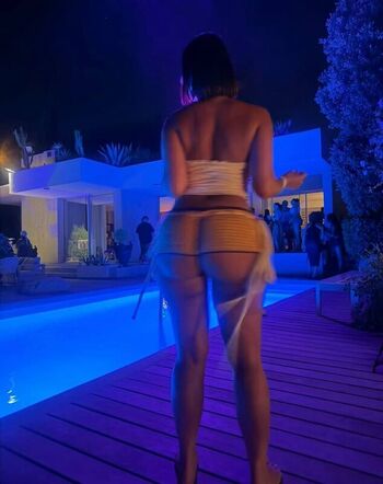 Full leaked Yesjulz  page private onlyfans photo