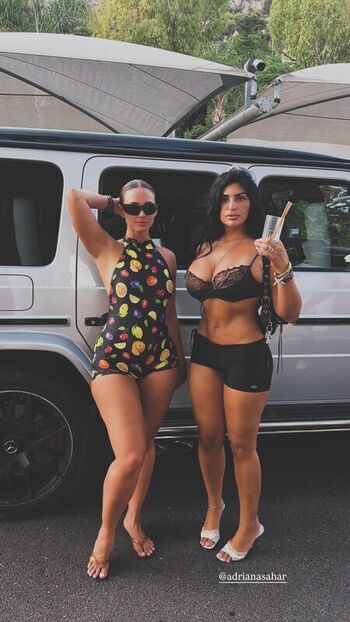 Full leaked Yesjulz private onlyfans photo