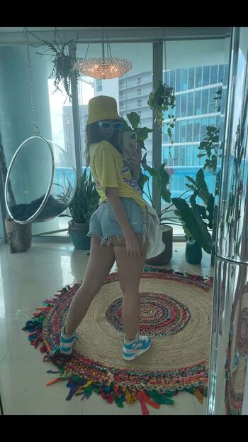 Full leaked Yesjulz page private onlyfans photo
