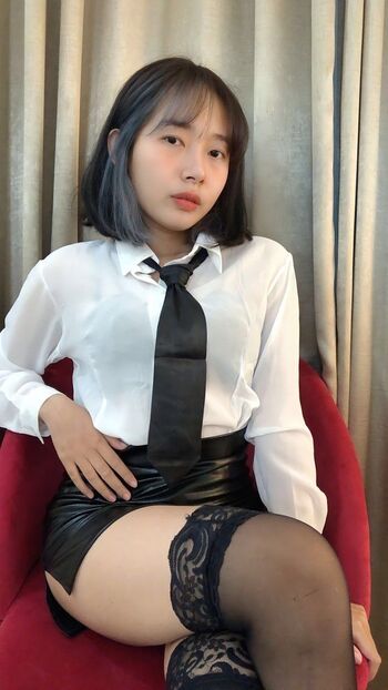 Full leaked Yhn private onlyfans photo