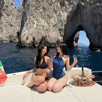 Full leaked Yifan lii private onlyfans photo