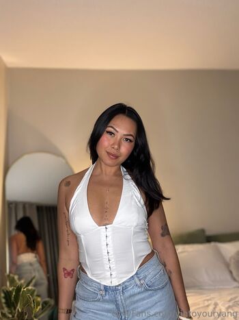 Full leaked Yintoyouryang private onlyfans photo